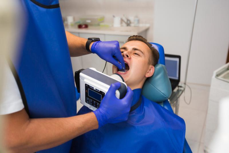 Autoclave odontológica: garantindo a esterilização eficaz de instrumentos médicos